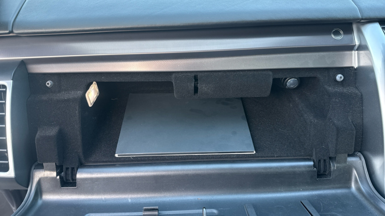 Land Rover Discovery 3.0 D300 Metropolitan Edition 5dr Auto Diesel Station Wagon